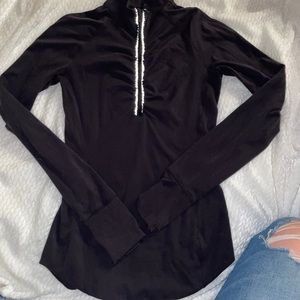 Lululemon half zip long sleeve top